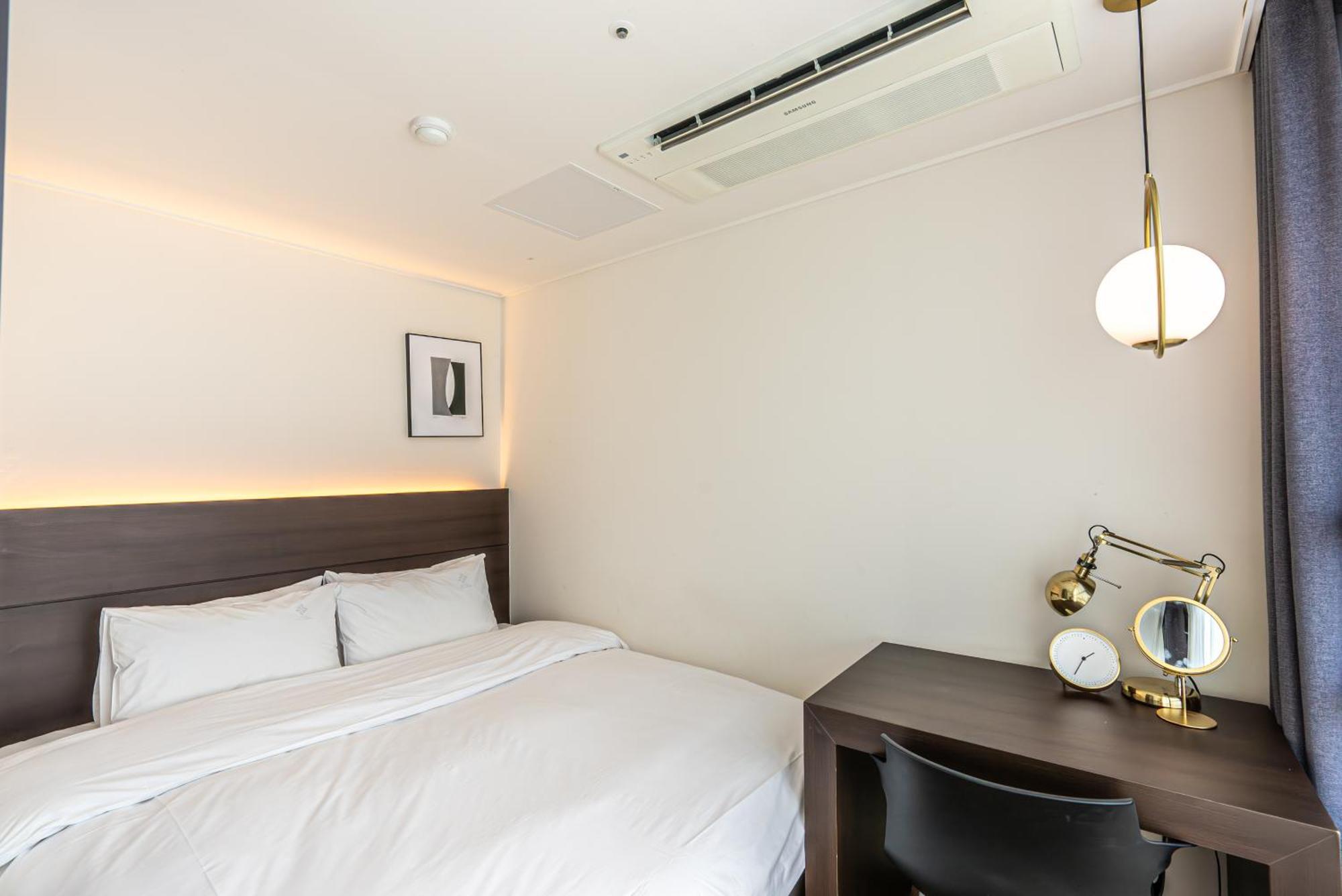 Hotel The Grang Jungmun Seogwipo Extérieur photo