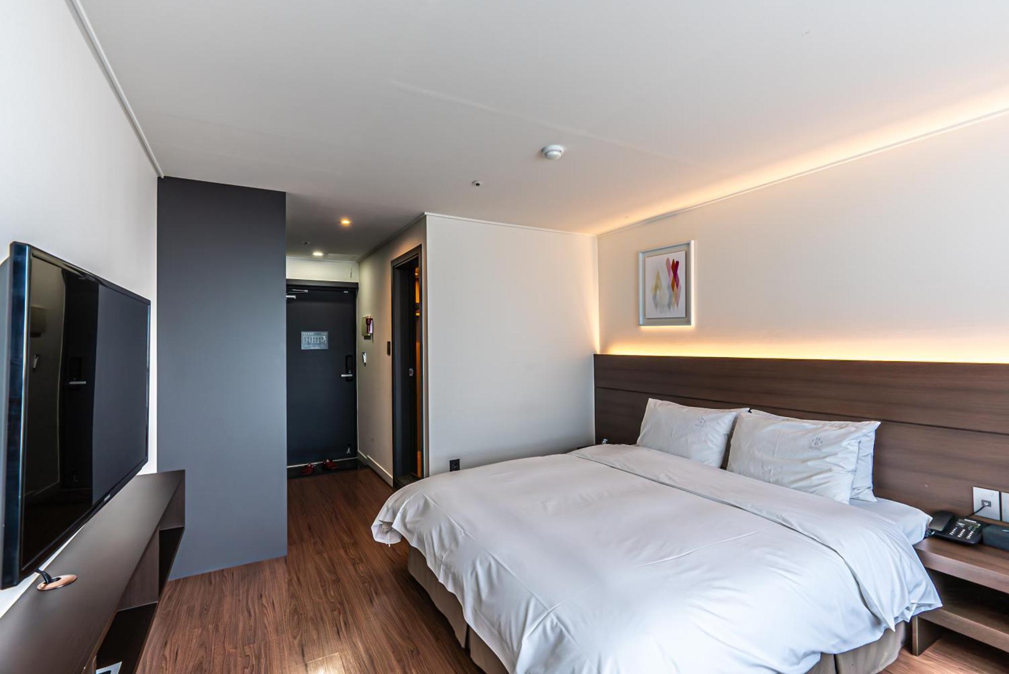 Hotel The Grang Jungmun Seogwipo Extérieur photo