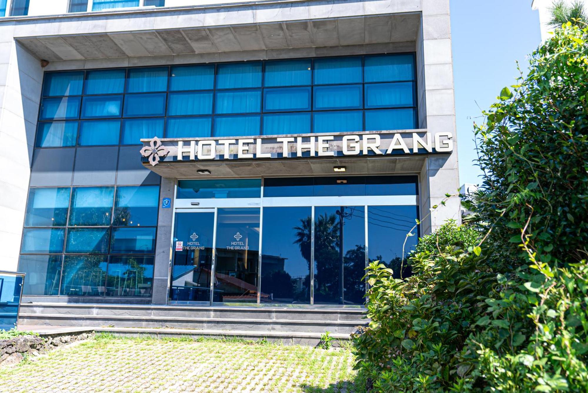 Hotel The Grang Jungmun Seogwipo Extérieur photo
