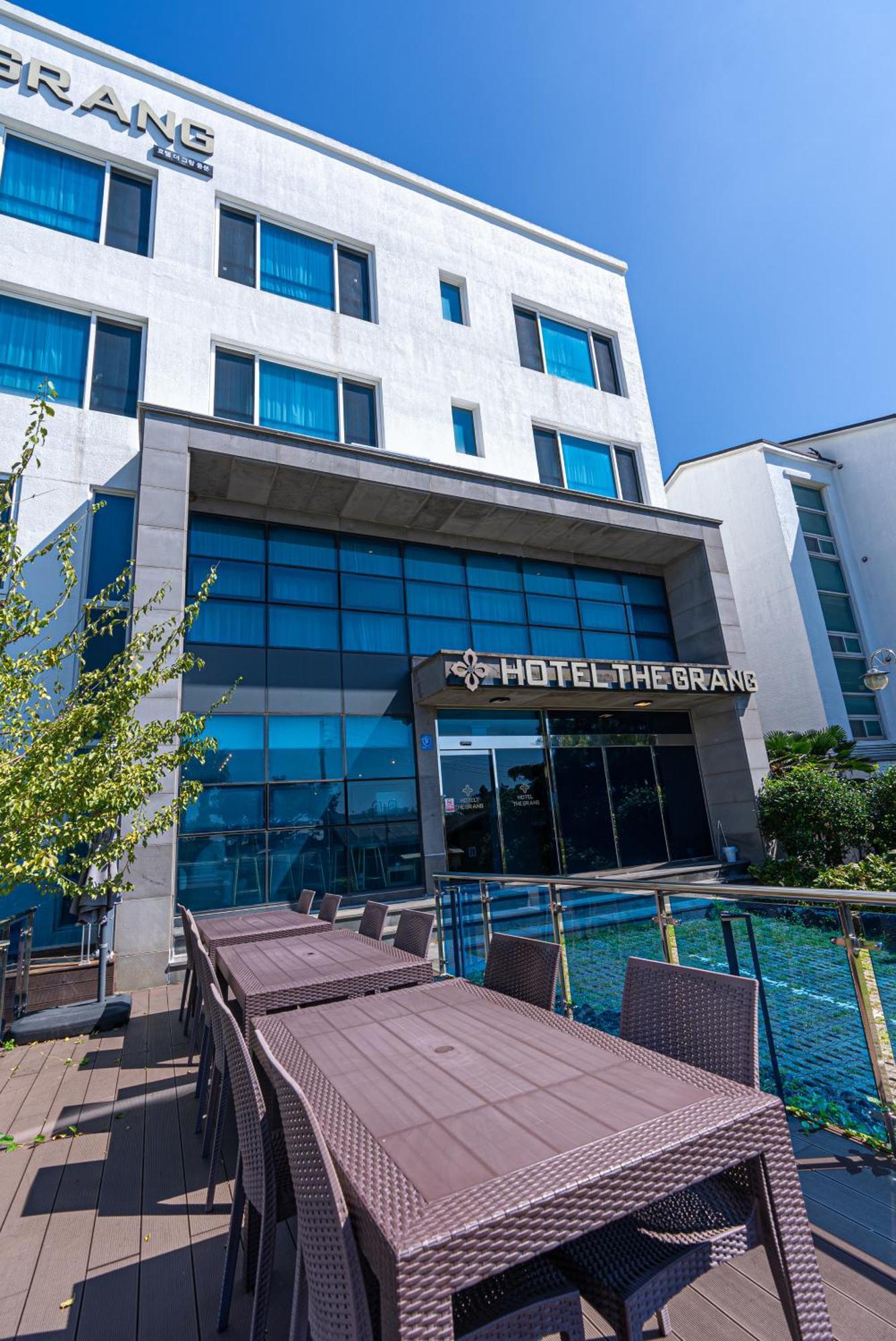 Hotel The Grang Jungmun Seogwipo Extérieur photo